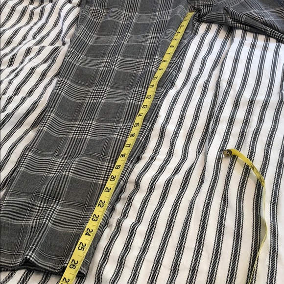 H&M Glenn Plaid Capri Pants - Picture 4 of 4